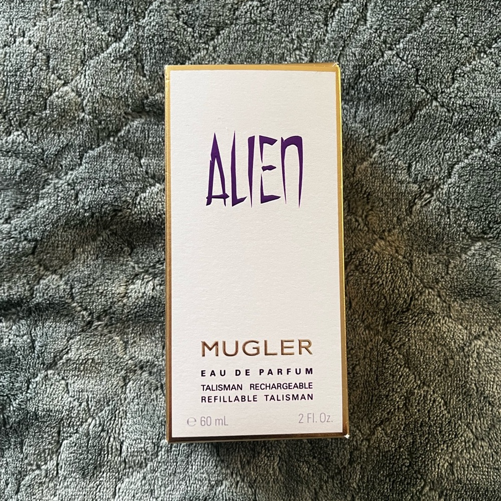 Mugler Alien Eau de Parfum‎ - White and Gold